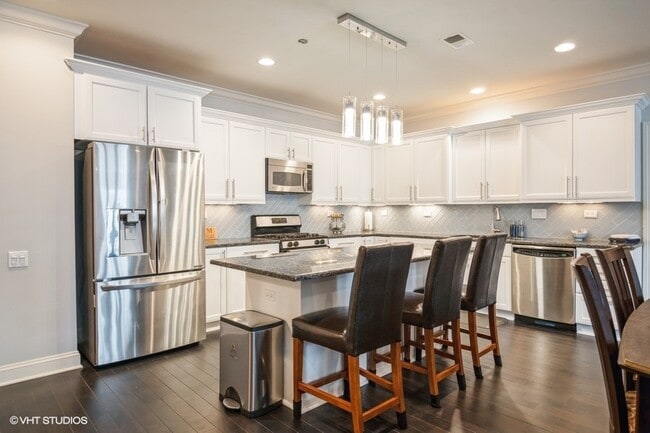 Photo - 2811 N Bell Ave Unit 101