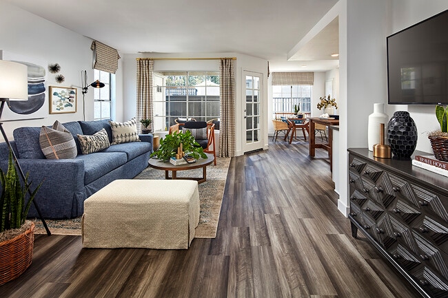 Seaside at Laguna Heights