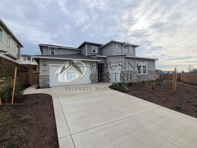 8067 Grant Dr