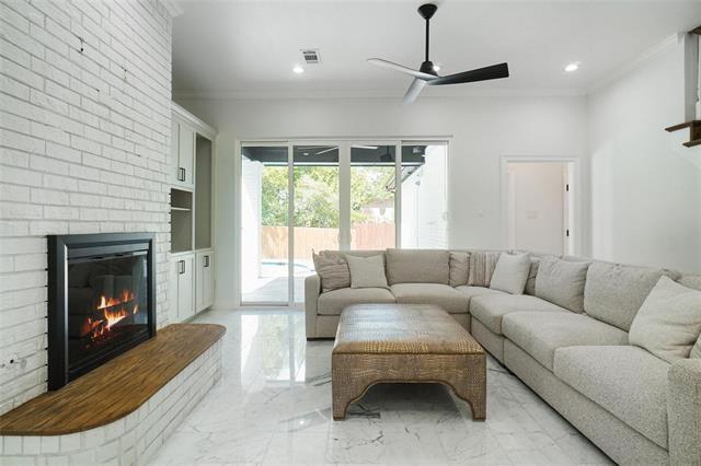 Photo - 1002 Woodvale Ct