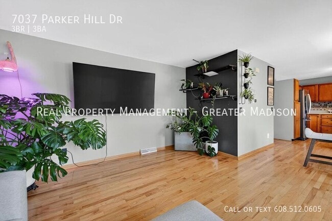 Photo - 7037 Parker Hill Dr