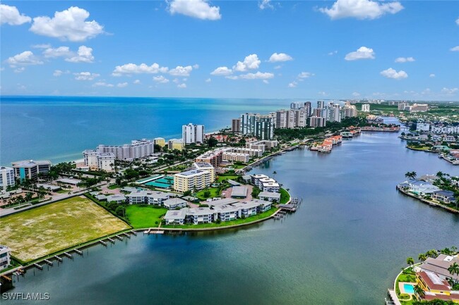 Photo - 3410 Gulf Shore Blvd N Condominio Unidad 302