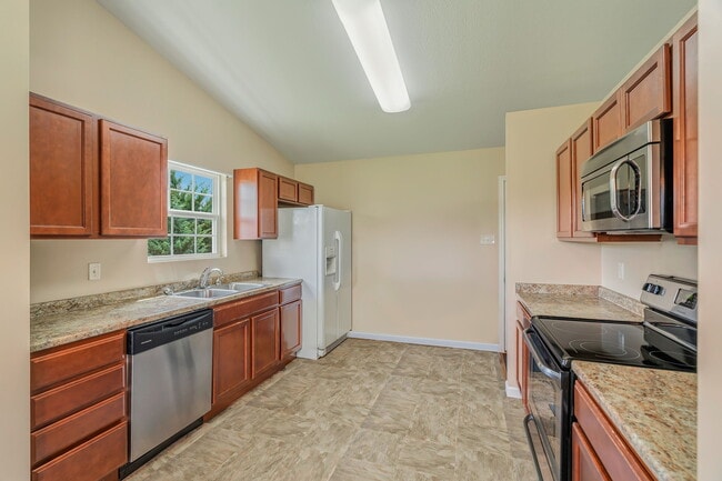 Photo - 927 Mossy Grove Ln
