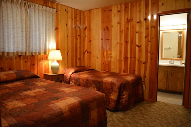 Photo - 237 E White Mountain Blvd