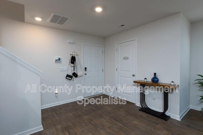 Photo - 2172 Elmridge Rd