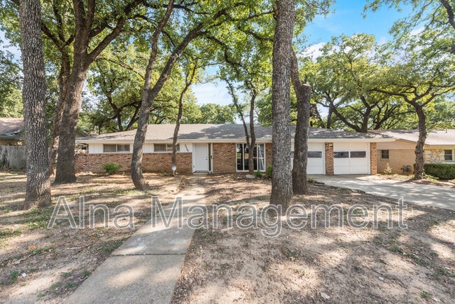 Building Photo - 7320 Monterrey Dr Rental