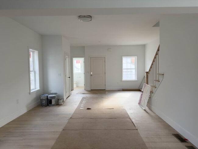 Photo - 108 Meadows Bnd