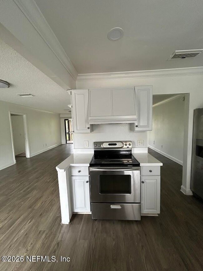 Photo - 7616 Las Palmas Way Unit 171
