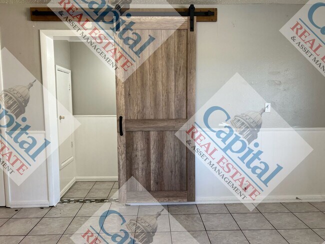 Photo - 3 Bedroom With Move In Special