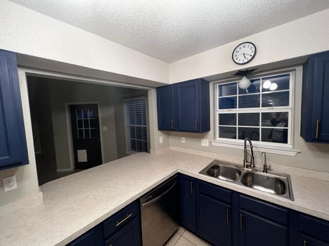 359 Canterbury Cir NW