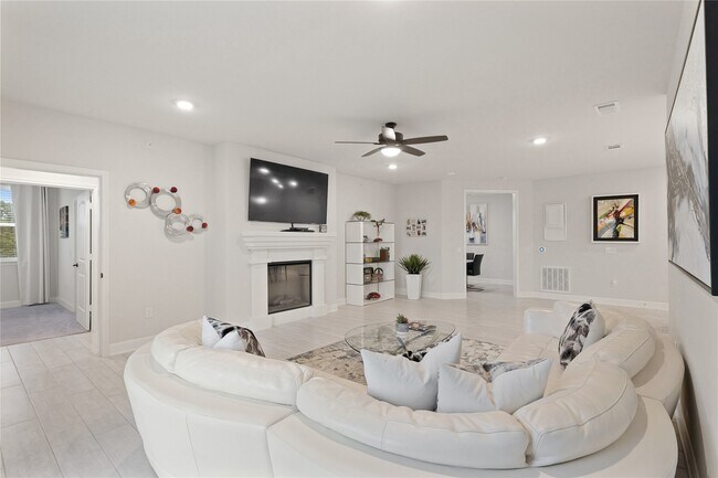 Photo - 6804 Westview Dr Unidad 1307