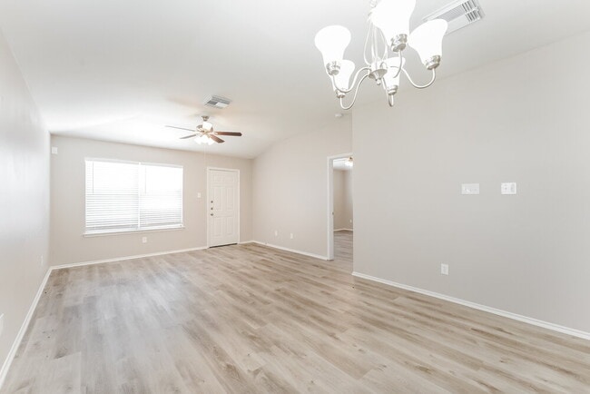 Photo - 8215 Radial Ct