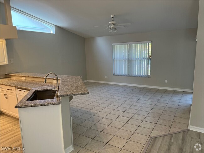Building Photo - 18072 Horseshoe Bay Cir Rental