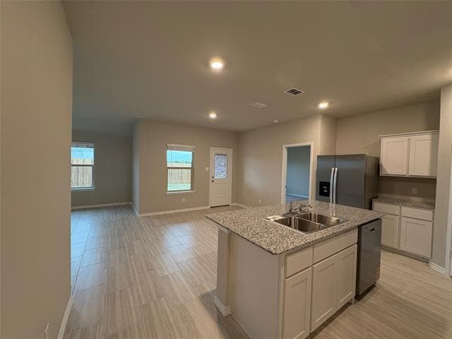 Photo - 548 Marsh St