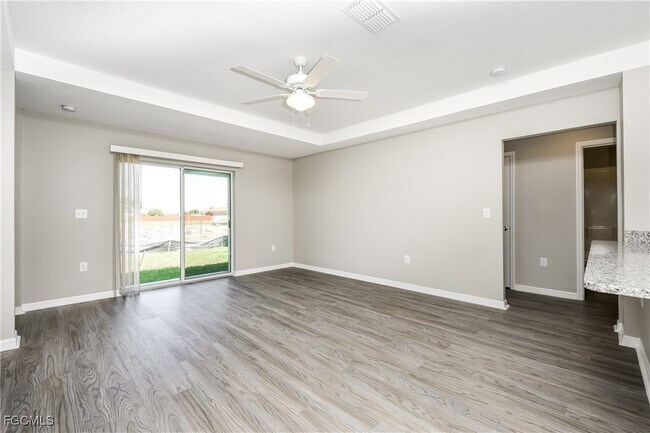 Photo - 621 NW 37th Pl