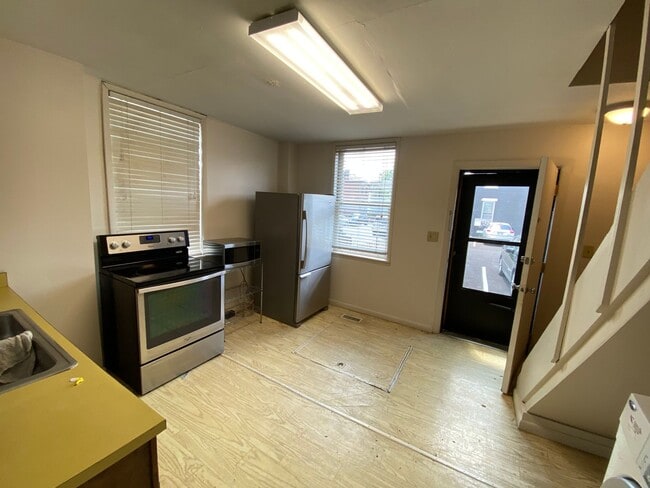 Photo - E Livingston Ave 221-223 GVTH Unit 223