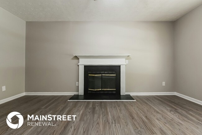 Photo - 165 Nowell Dr