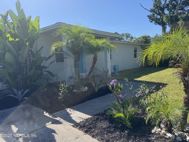 Building Photo - 513 A1A N Rental