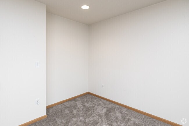 2BR, 2BA - 930SF - Dining Room