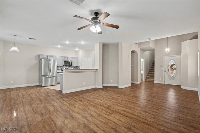 Photo - 1123 Aldenwood Ave