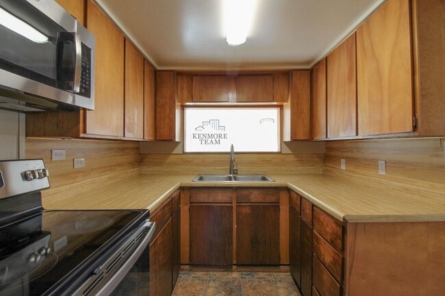 Photo - 1615 Stevens Dr