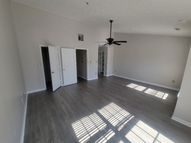 Photo - 1817 Triple Feather Rd