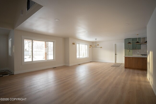 Photo - 735 W Winter Ave