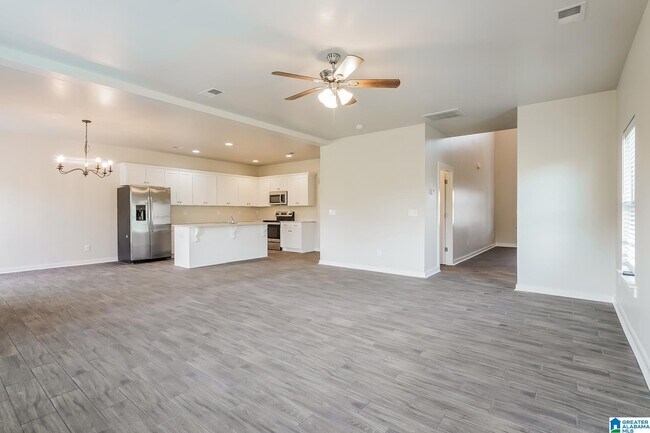 Photo - 295 Ridgeview Cir