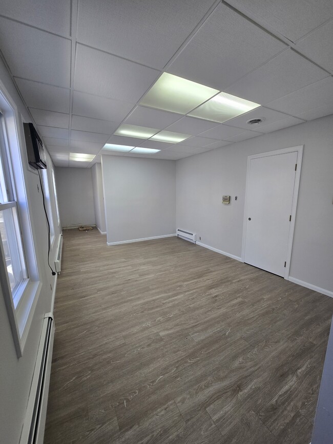 3 Maxwell Ct