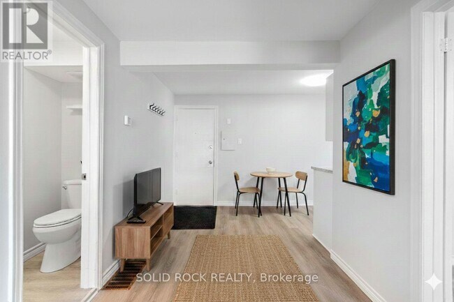 Photo - 420 Arlington Ave Unité 1