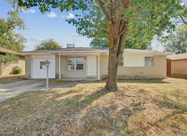 Charming 3-Bedroom Home for Lease in Tulsa! - Charming 3-Bedroom Home for Lease in Tulsa!