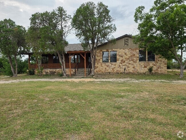 Building Photo - 627 Wild Coyote Trail Rental
