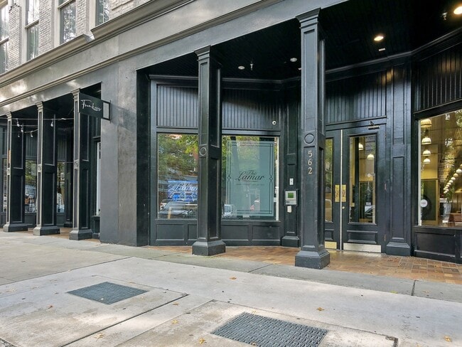 Lamar Lofts Entrance