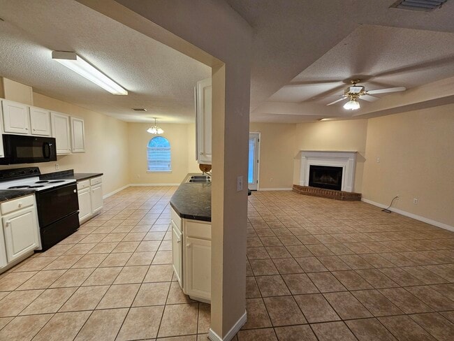 Photo - 9425 Victoria Ln