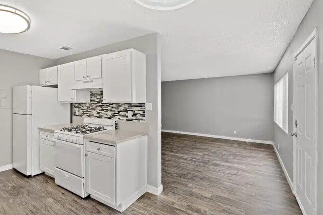 Building Photo - Strata Apartments