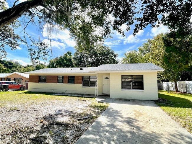 Building Photo - 3204 Sutton Dr Rental
