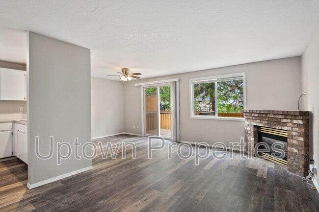 Building Photo - 6133-6135 SE Frances St.