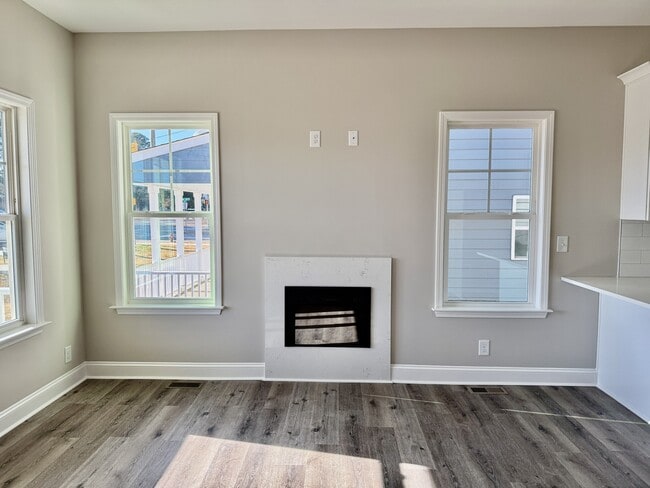 Photo - 7990 Humie Olive Rd