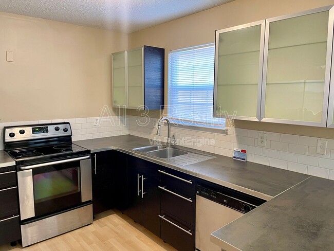 Photo - 118 Prity Ct