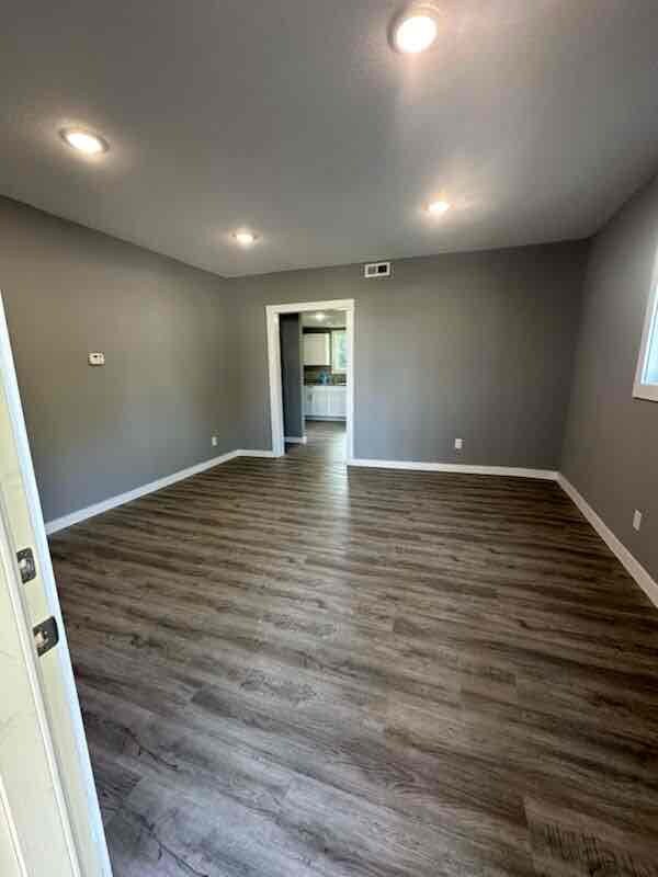 Photo - 406 S Church St