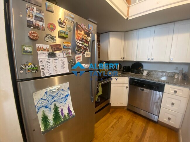 Photo - 176 Northampton St