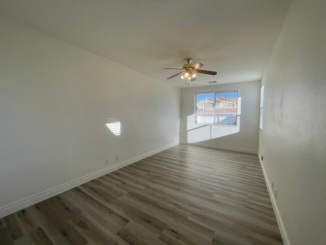 Photo - Carry Over Showing: This property has been...