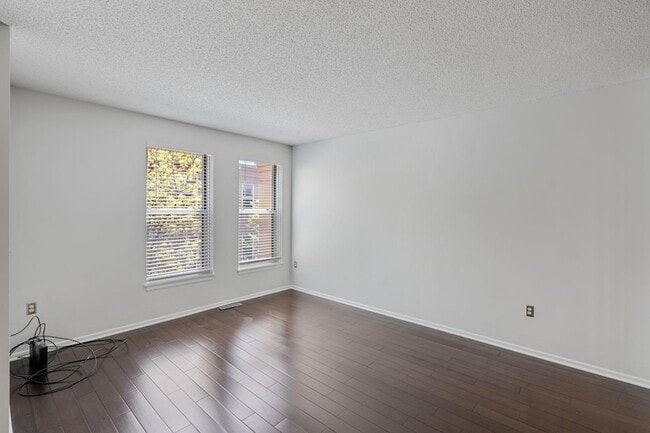 Photo - 675 N 1st St