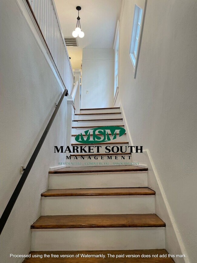 Photo - 539 E Henry St Unit #2