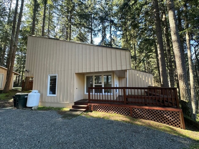 Building Photo - Cozy Cabin-Style Living in Clearwood – 1 Bed + Loft / 1 Bath in Yelm