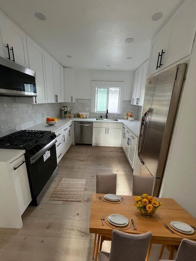 Photo - Alberta St Anaheim Unit 125 E Alberta St