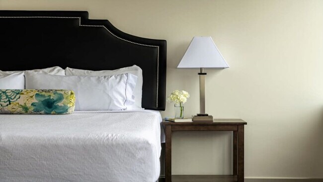 Photo - 1555 Elm St Unidad ID1014207P