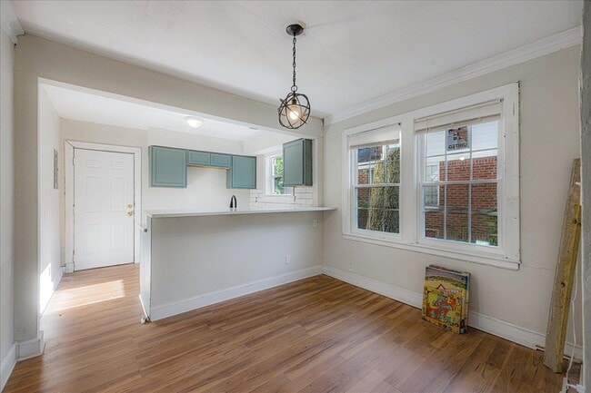 Photo - 2694 Kimball Ave