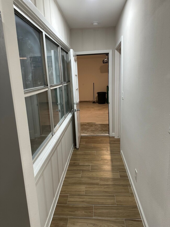 Building Photo - 119 Lakewood Dr