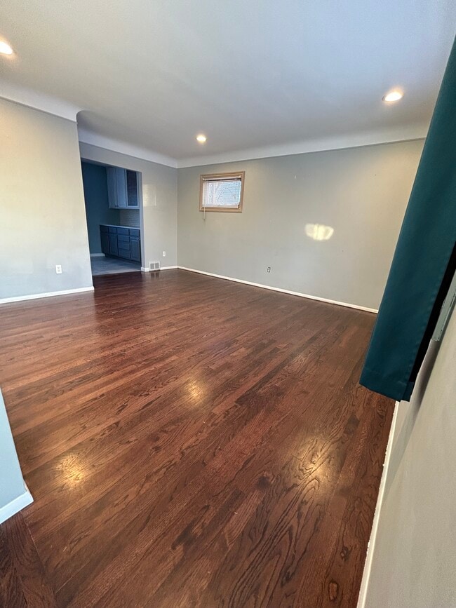 Photo - 6838 Moccasin St